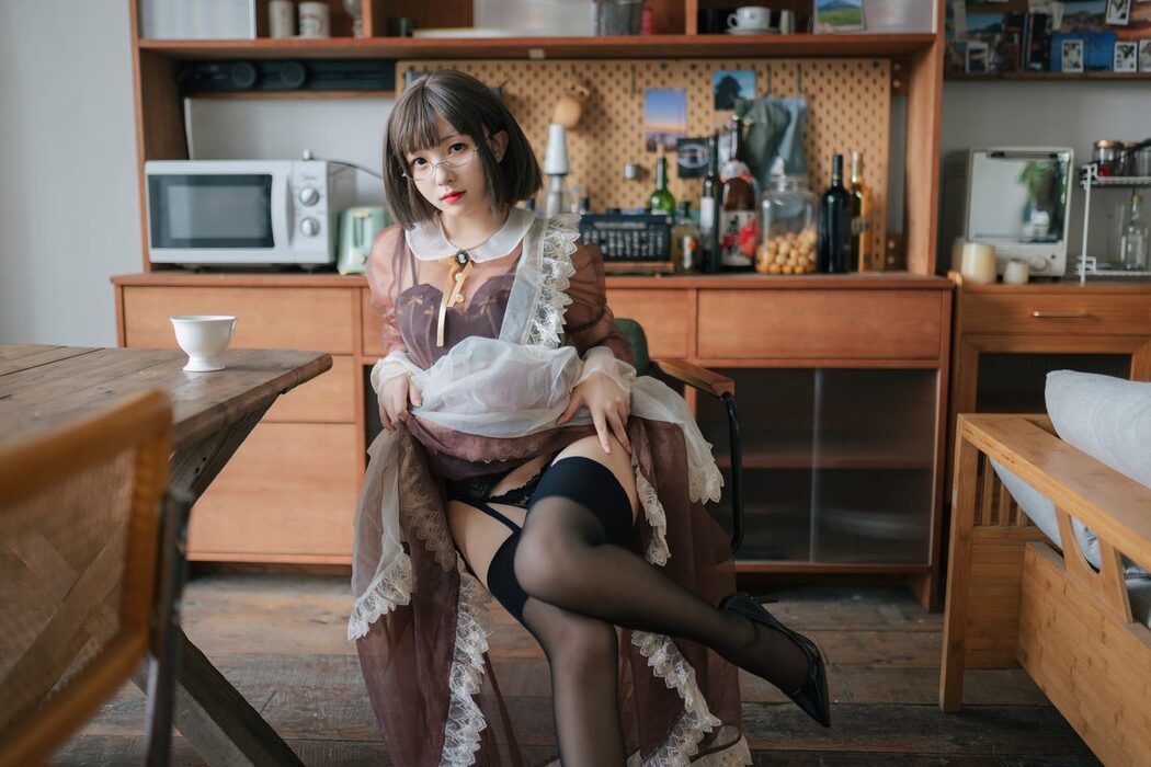 Coser@花铃 – 透明女仆