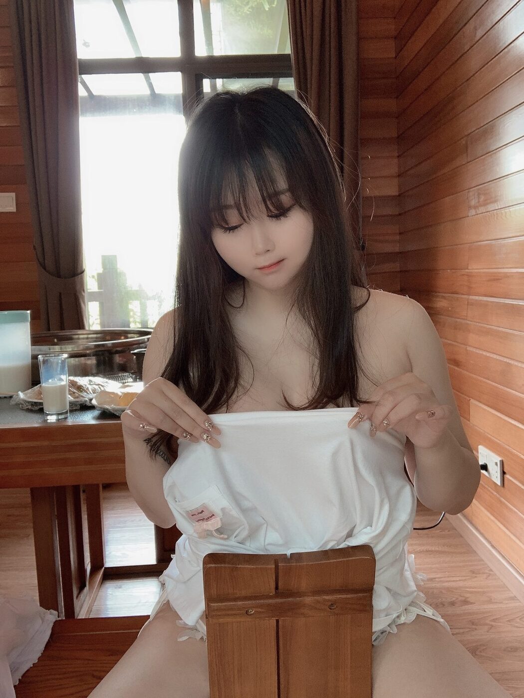 Coser@蜜桃少女是依酱呀 – 夏日