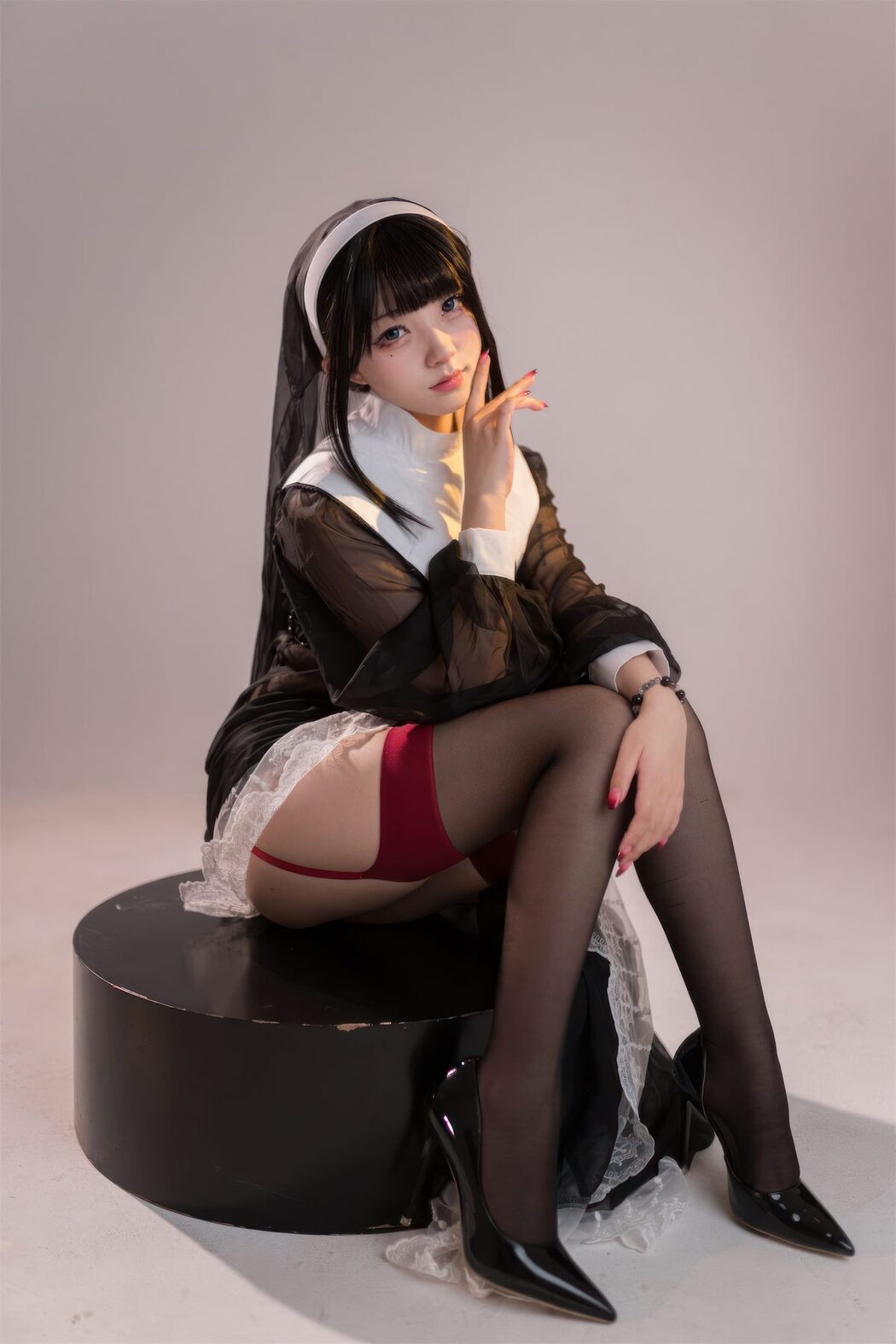 Coser@花铃 – 修女的忏悔室