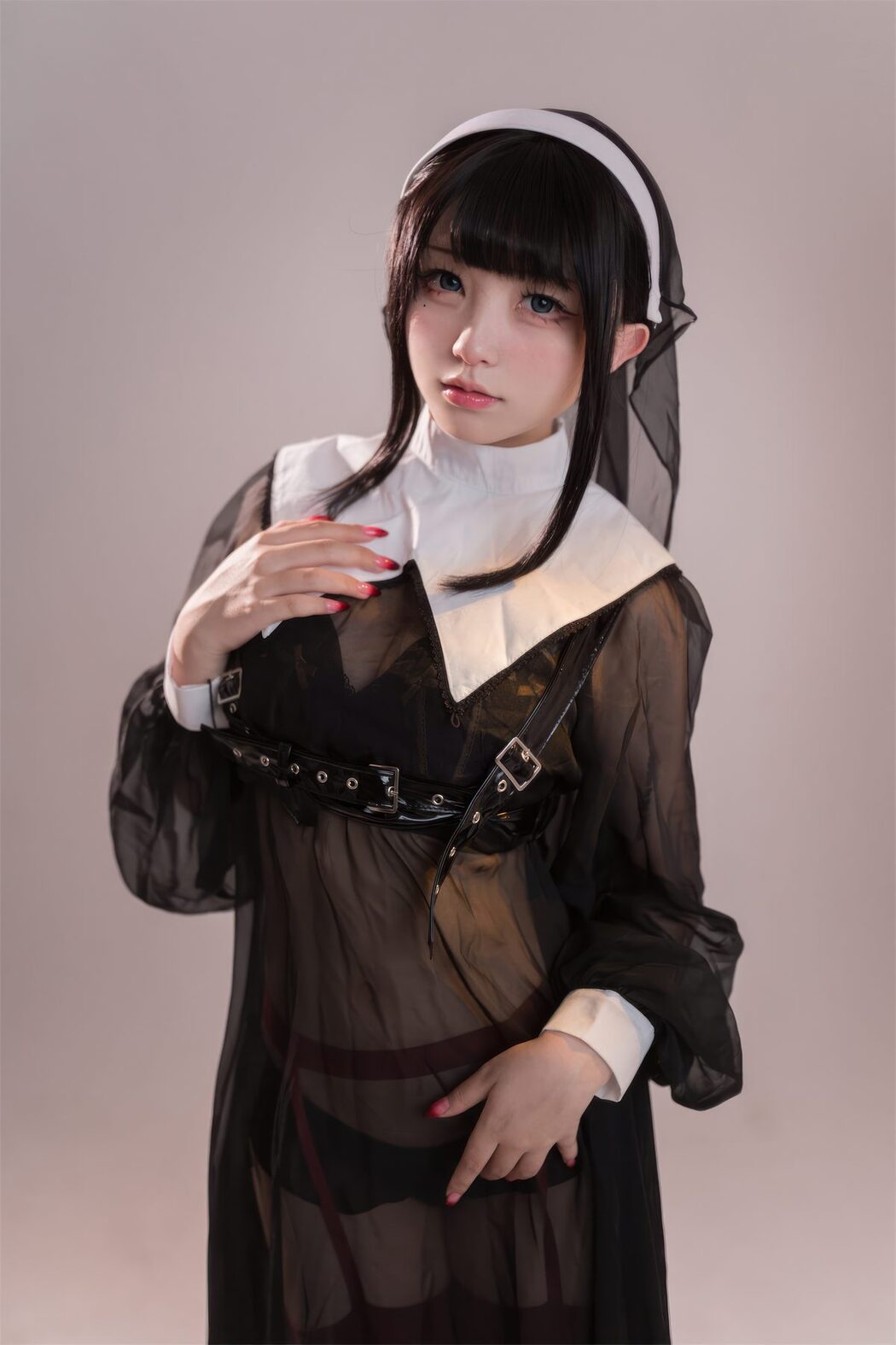 Coser@花铃 – 修女的忏悔室