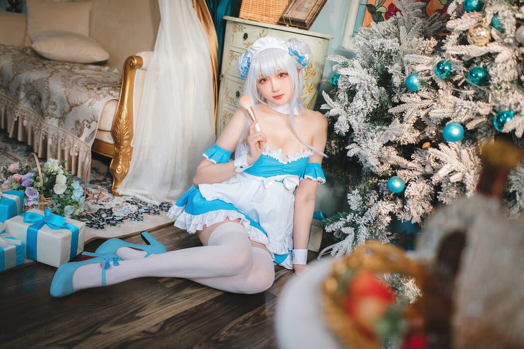 Coser@瓜希酱 – 碧蓝航线 小天鹅女仆