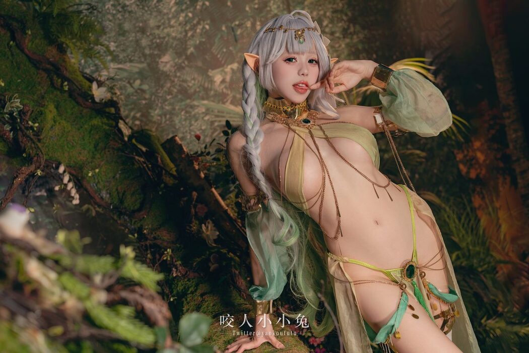 Coser@黏黏团子兔 – 被遗忘的大慈树王