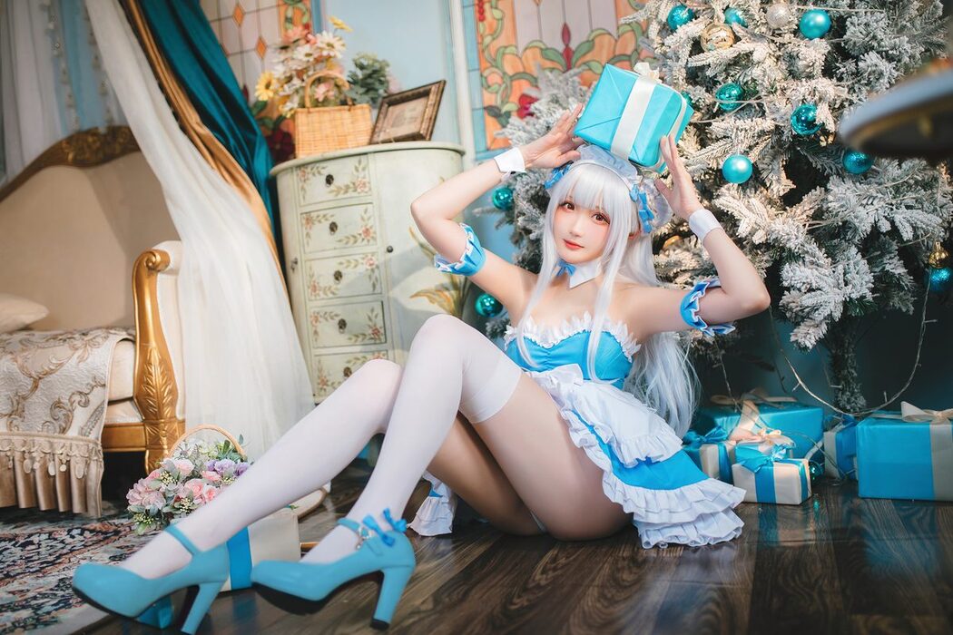 Coser@瓜希酱 – 碧蓝航线 小天鹅女仆