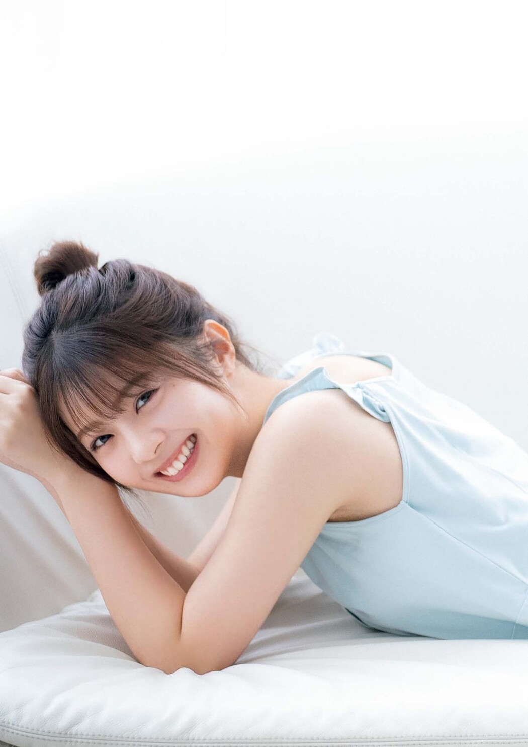 Yuna Hoshino 星乃夢奈, Big Comic Spirits 2023 No.17 (ビッグコミックスピリッツ 2023年17号)