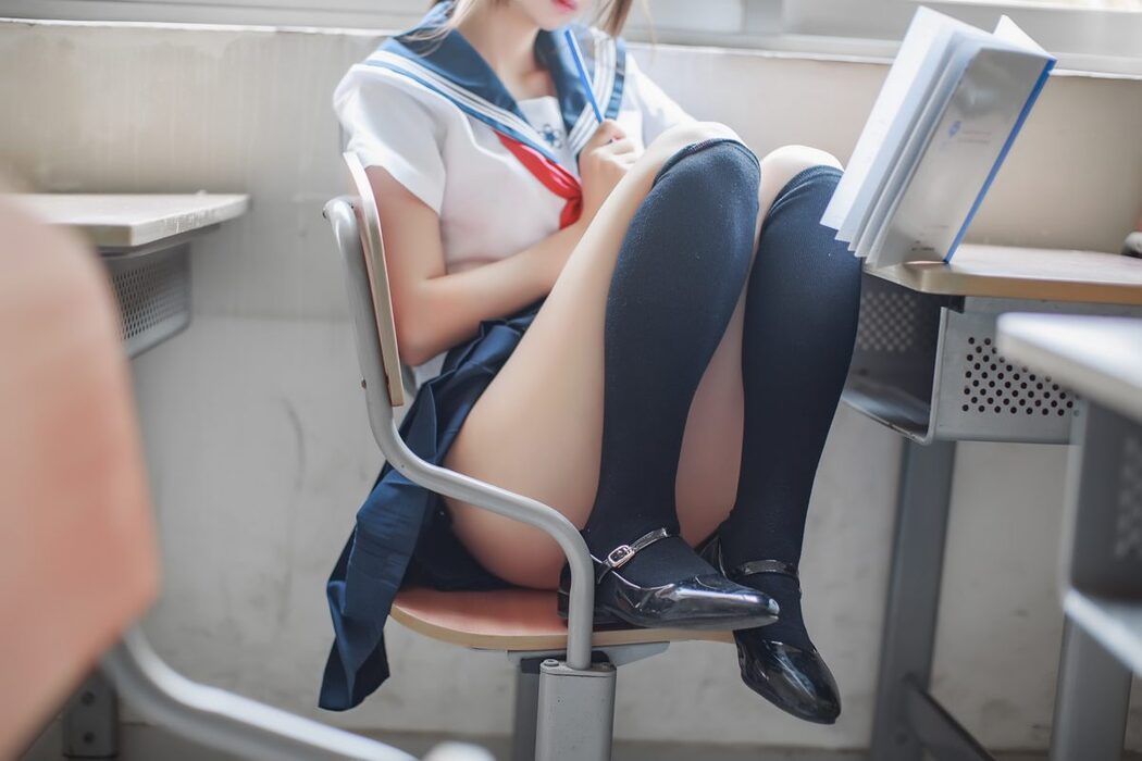 Coser@疯猫ss – 同桌的水手服