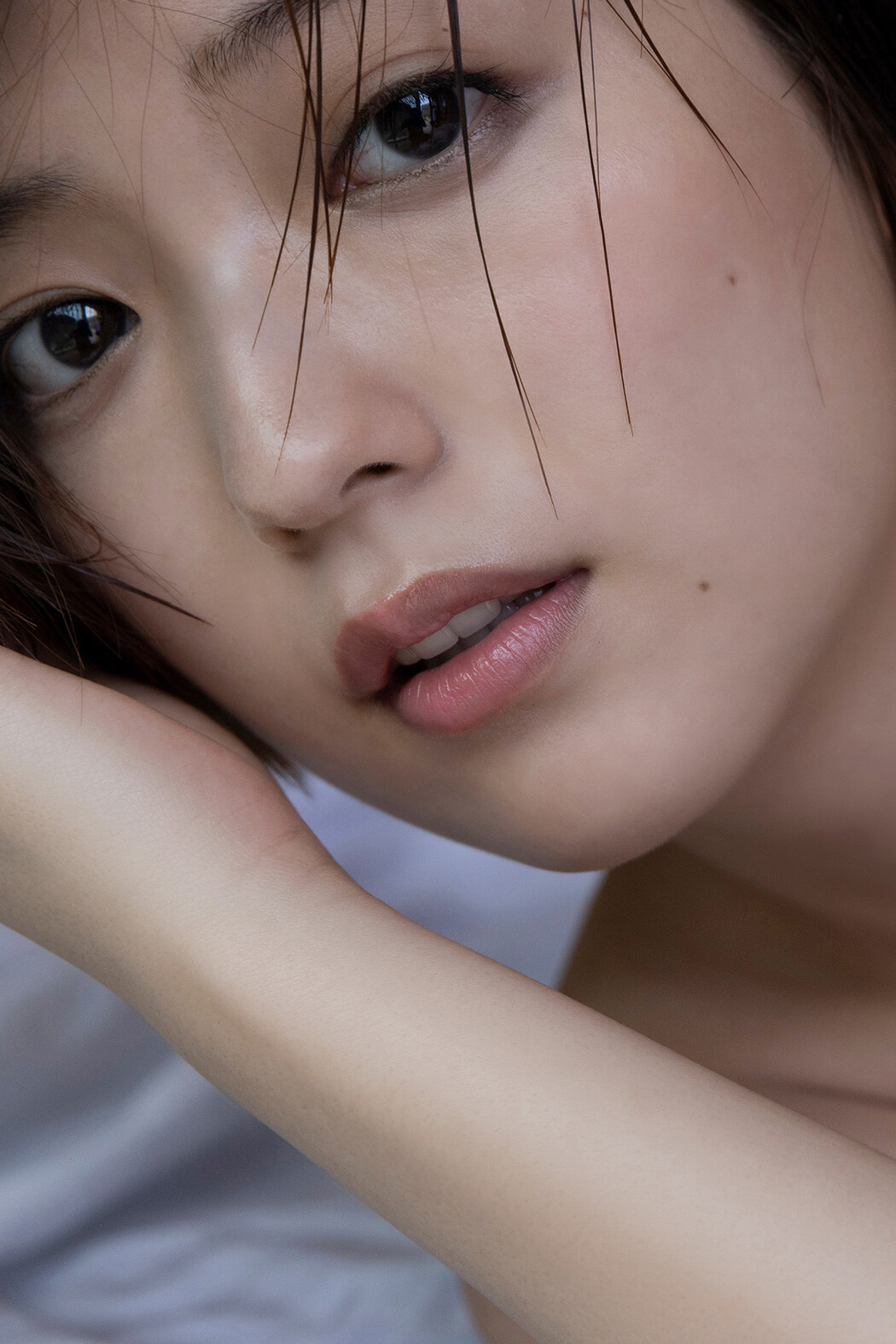 Mio Kudo 工藤美桜, FLASHデジタル写真集 「秘密の夏休み」 Set.01