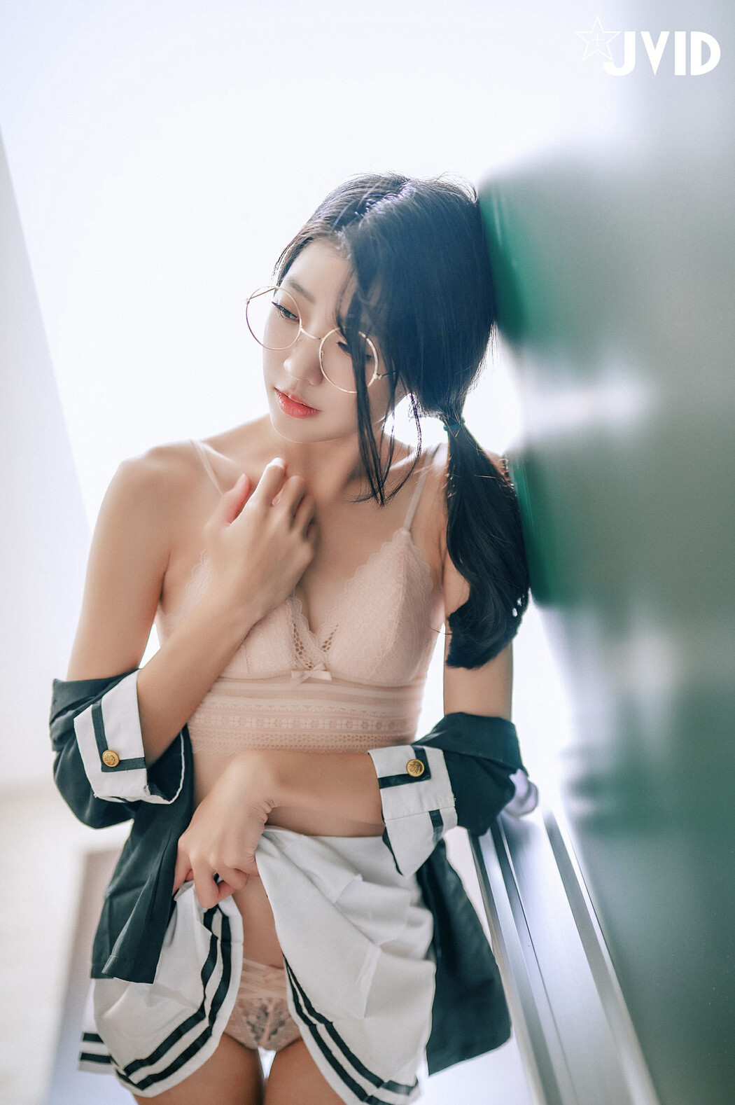JVID精品 高顏值甜美學妹誘惑🔥清純校花🔥放學後的教室,學妹說她喜歡我 Vol.01