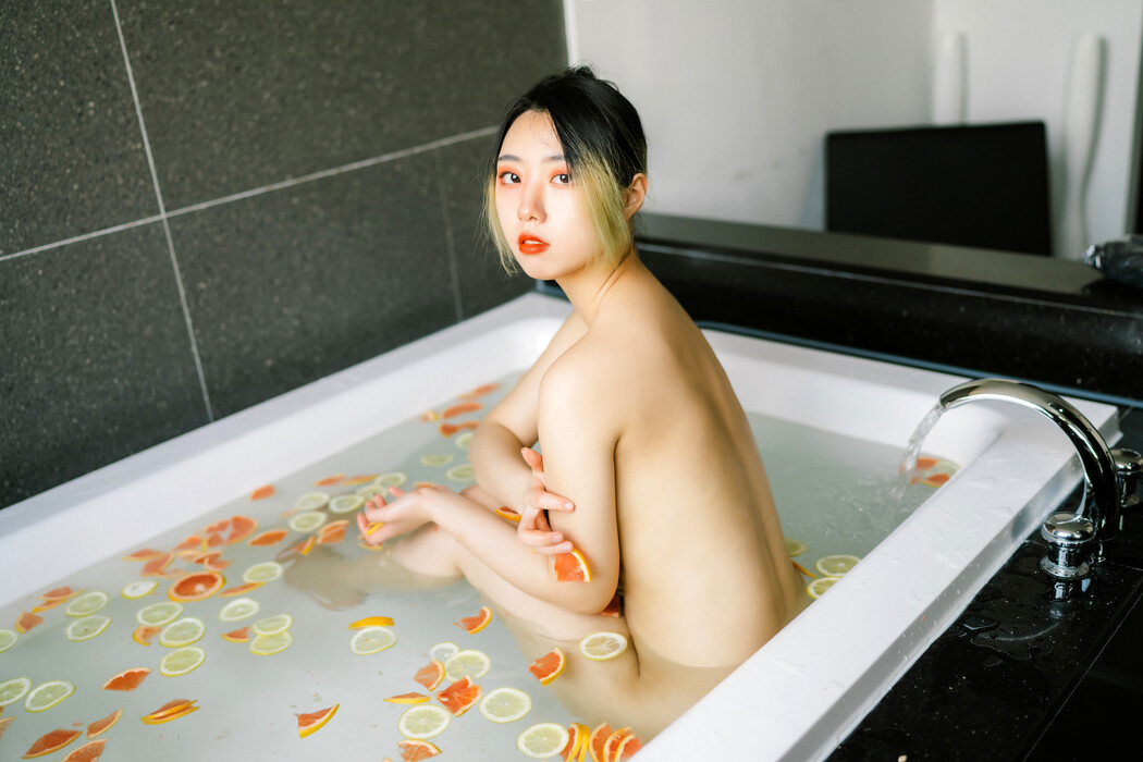 Dame 담, [Moon Night Snap] It Thickens Vol.2 – Set.02