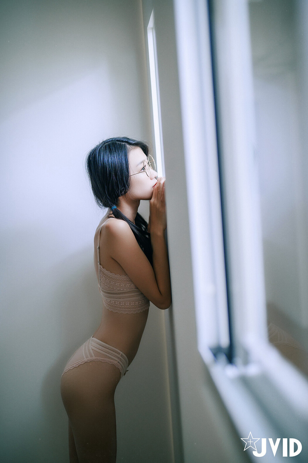 JVID精品 高顏值甜美學妹誘惑🔥清純校花🔥放學後的教室,學妹說她喜歡我 Vol.01