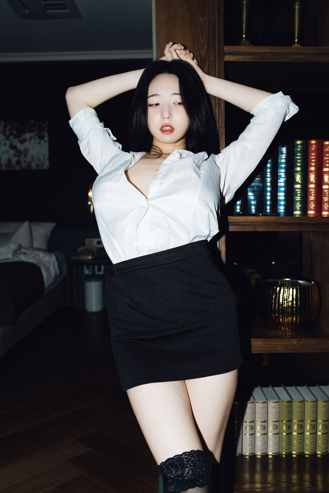 Yeon Woo 연우, [Moon Night Snap] Last Night Vol.2 – Set.02