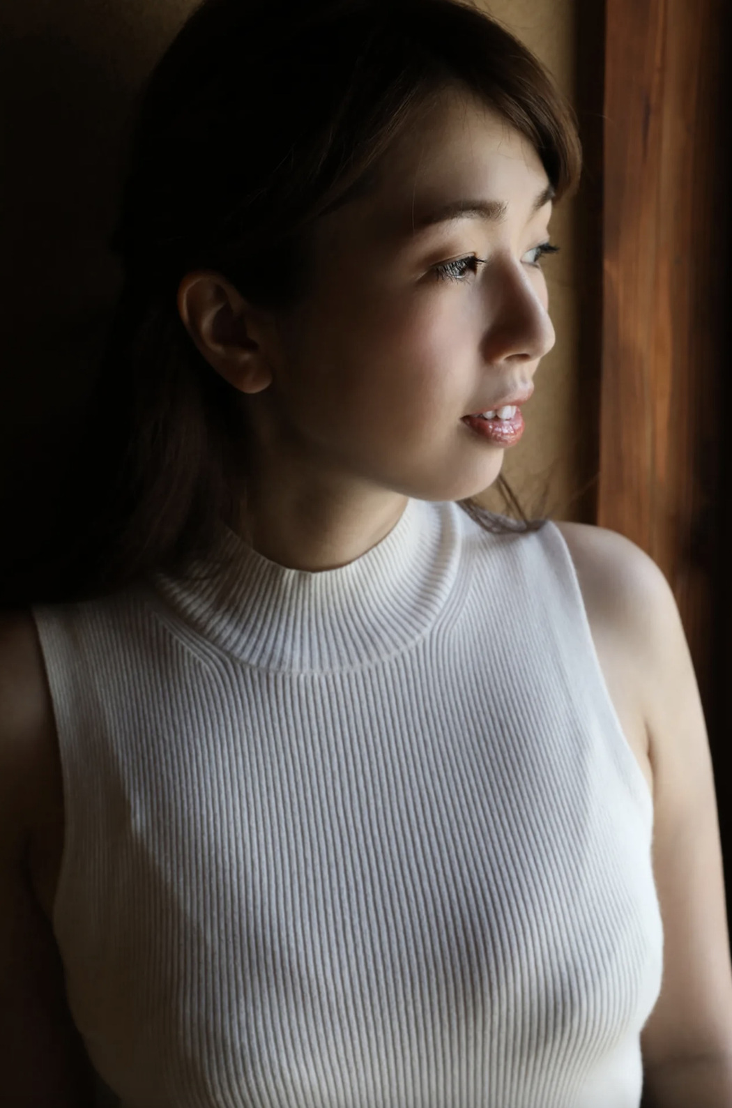 Kayo Sugimoto 杉本佳代, ＦＲＩＤＡＹデジタル写真集 「東海No.1巨乳キャスター Ｇカップ乳初ヌード」 Set.01