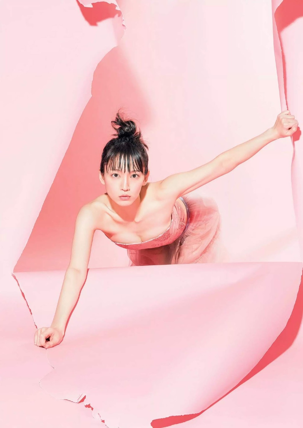 Riho Yoshioka 吉岡里帆, Weekly Playboy 2020 No.01-02 (週刊プレイボーイ 2020年1-2号)