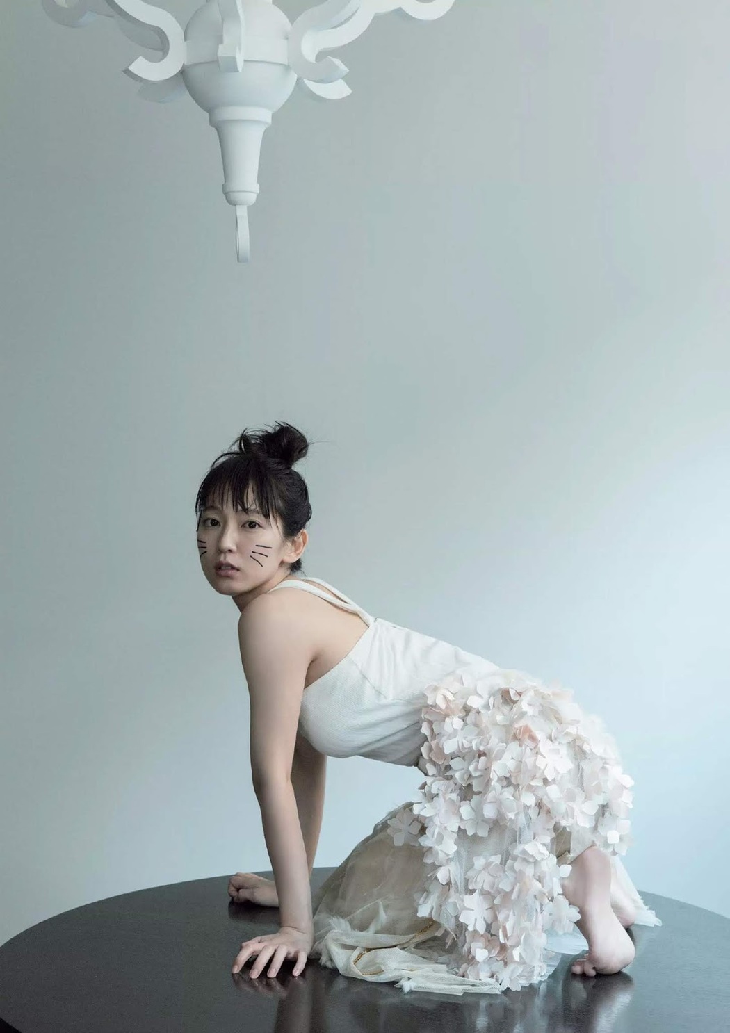 Riho Yoshioka 吉岡里帆, Weekly Playboy 2020 No.01-02 (週刊プレイボーイ 2020年1-2号)