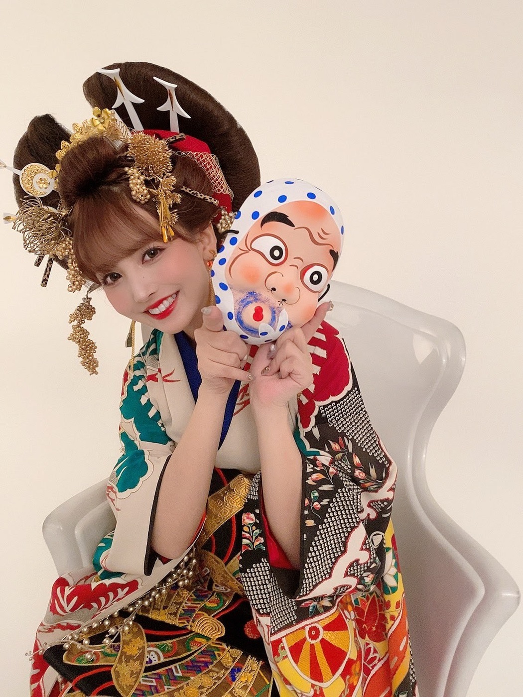 Yua Mikami 三上悠亜, Shukan Jitsuwa 2020.01.09 (週刊実話 2020年1月9日号)