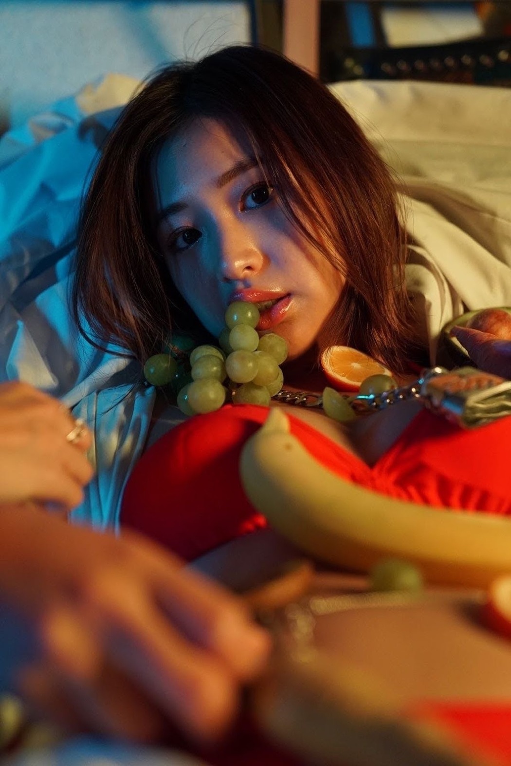 Ayaka Sayama 佐山彩香, Shukan Jitsuwa 2020.01.02 (週刊実話 2020年1月2日号)