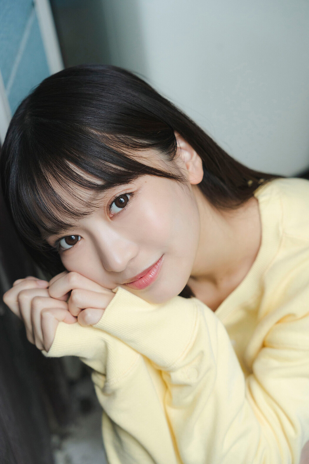 Akane Yoshizawa 吉沢朱音, FLASHデジタル写真集 「TRIANGLE LOVE－朱音の場合」 Set.01 Cover Photo
