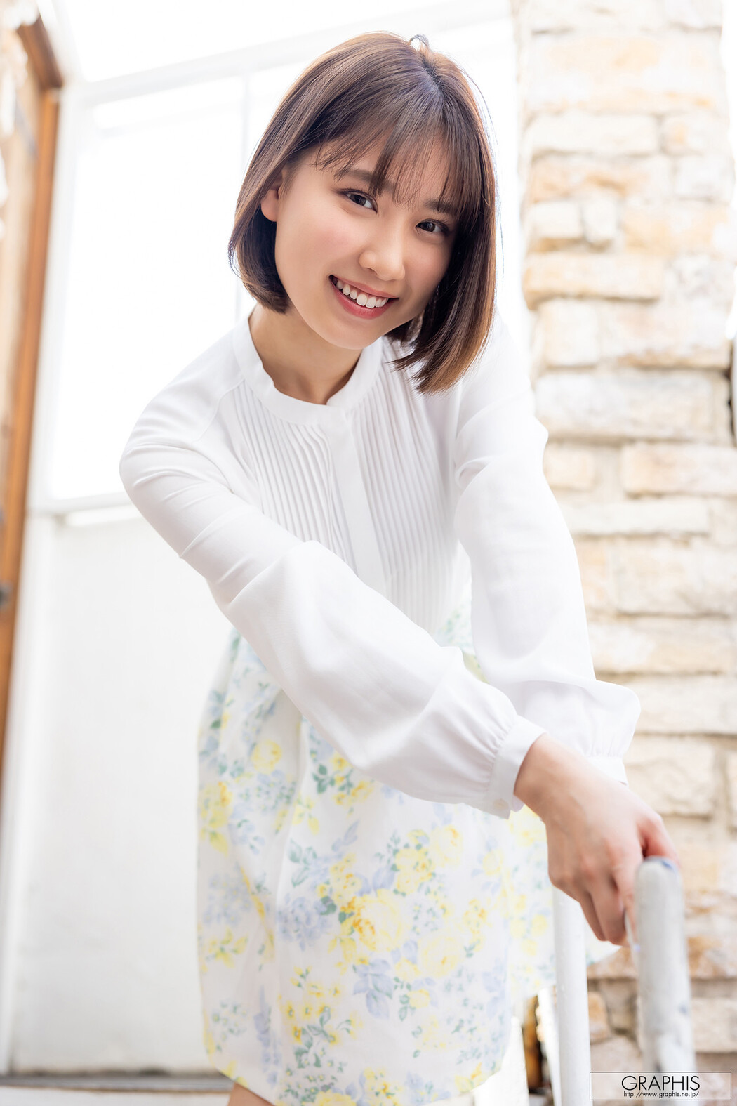 Yuuri Adachi 安達夕莉, [Graphis] Gals 「Full Of Energy!」 Vol.01