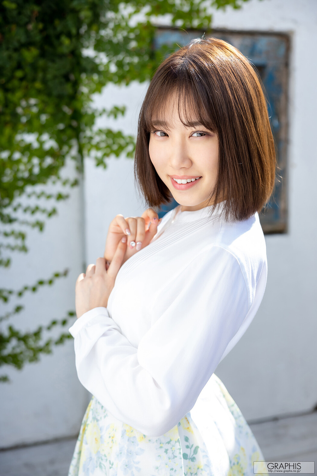 Yuuri Adachi 安達夕莉, [Graphis] Gals 「Full Of Energy!」 Vol.01