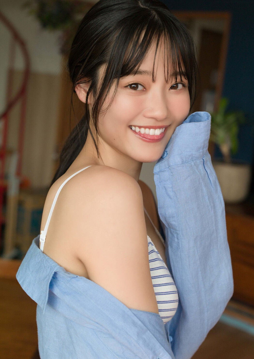 Suzuka 涼雅, Young Jump 2023 No.23 (ヤングジャンプ 2023年23号)