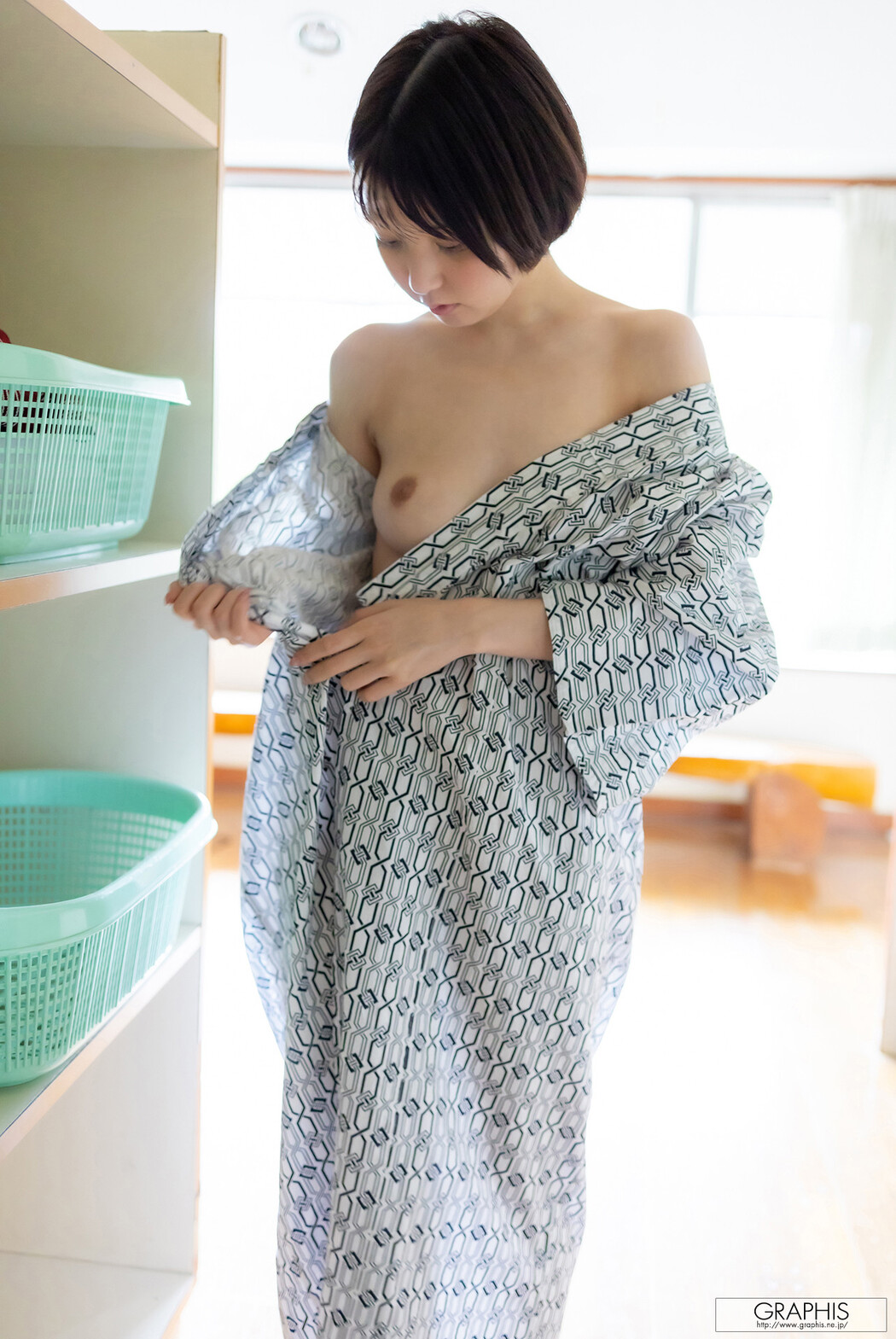 Alice Shinomiya 四宮ありす, [Graphis] First Gravure Vol.05