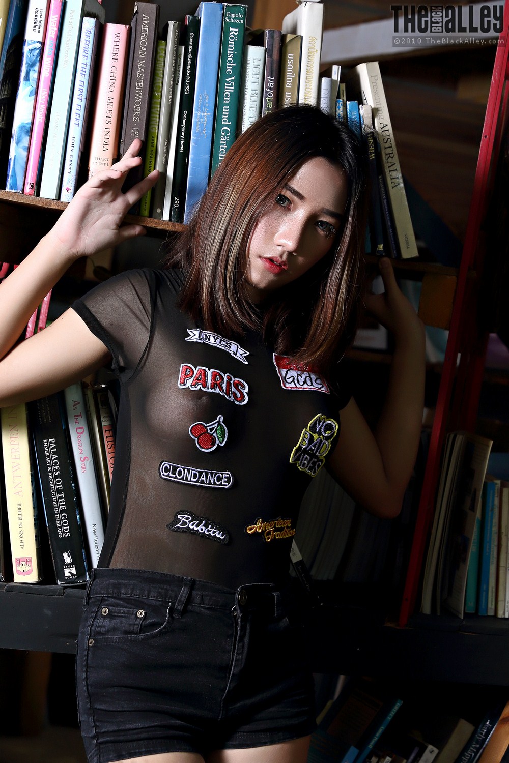 [The Black Alley] VIP Zone Roxana Set.P02