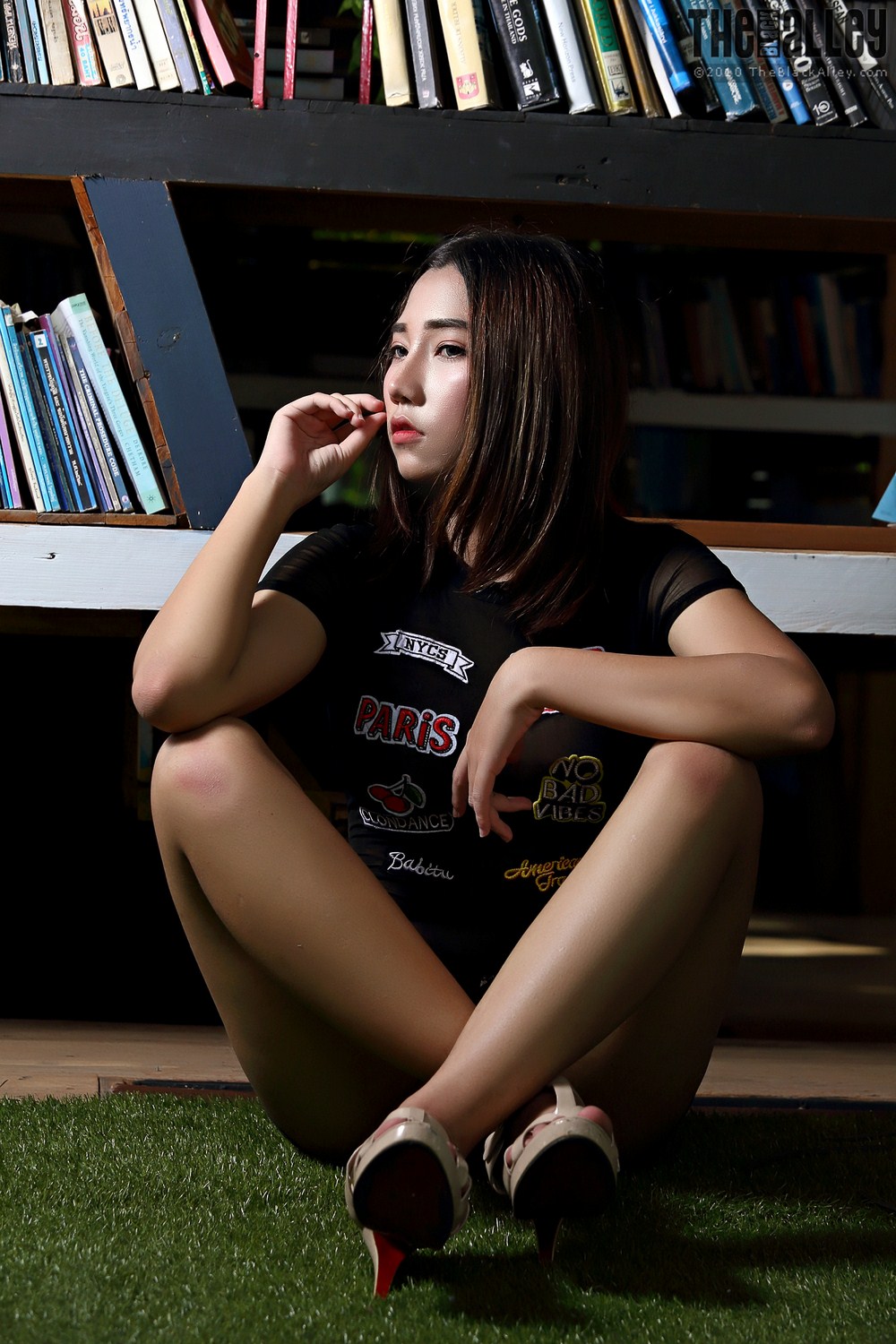 [The Black Alley] VIP Zone Roxana Set.P02