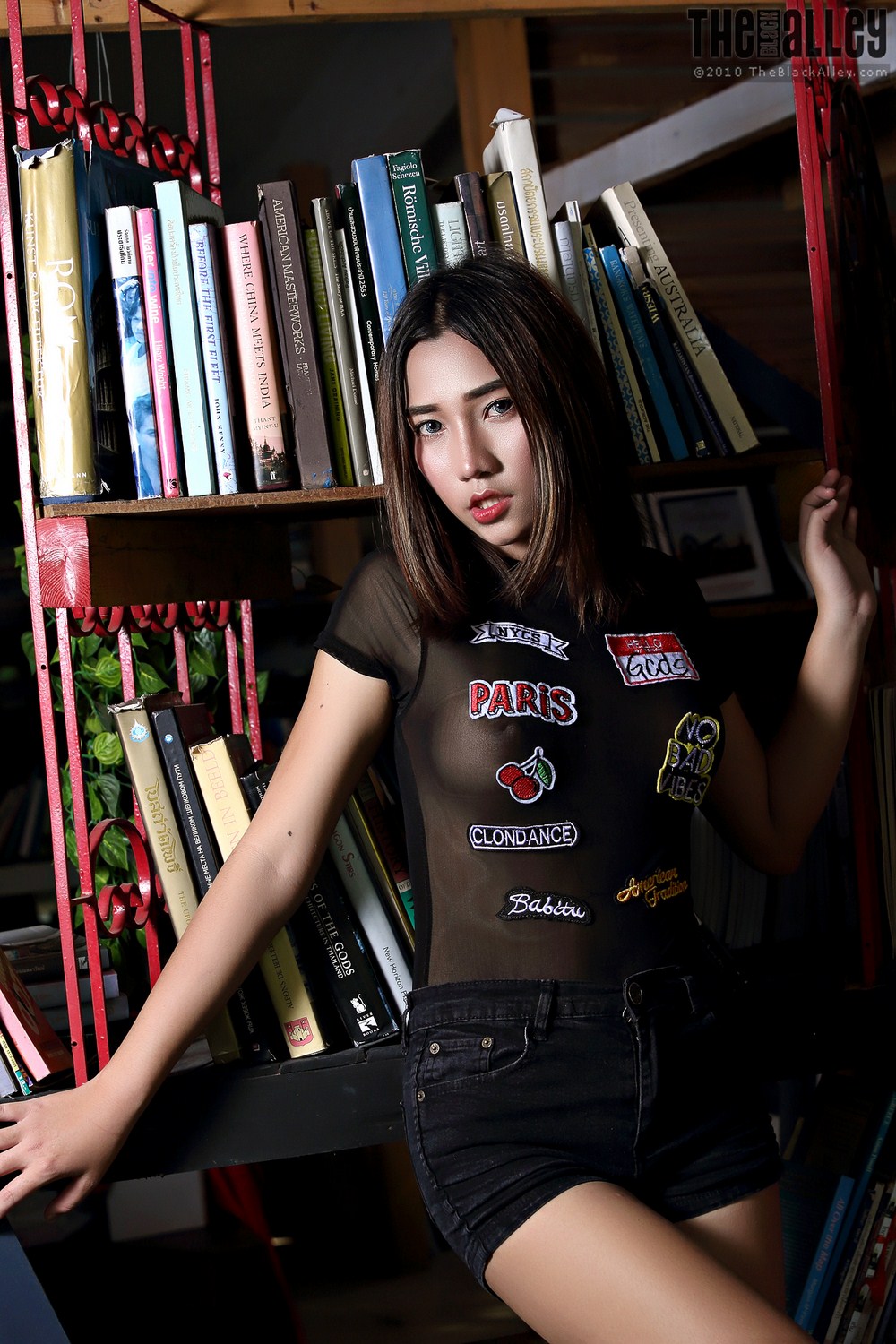 [The Black Alley] VIP Zone Roxana Set.P02