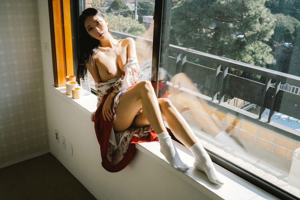 Mona 모나, [Moon Night Snap] Happy New Year Set.01