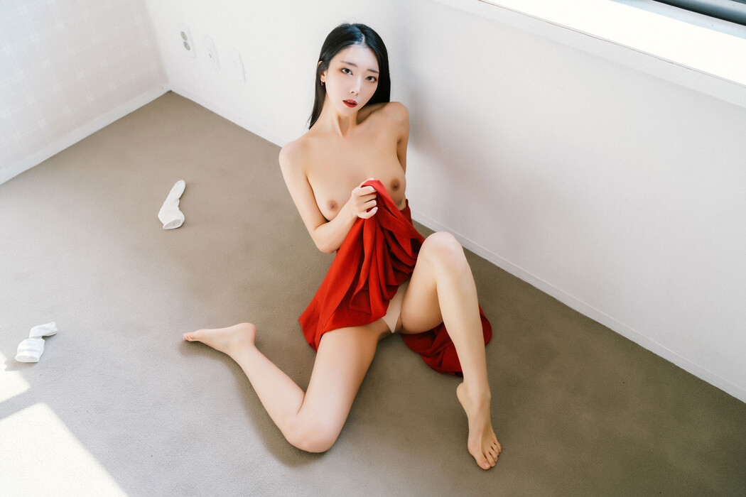 Mona 모나, [Moon Night Snap] Happy New Year Set.01