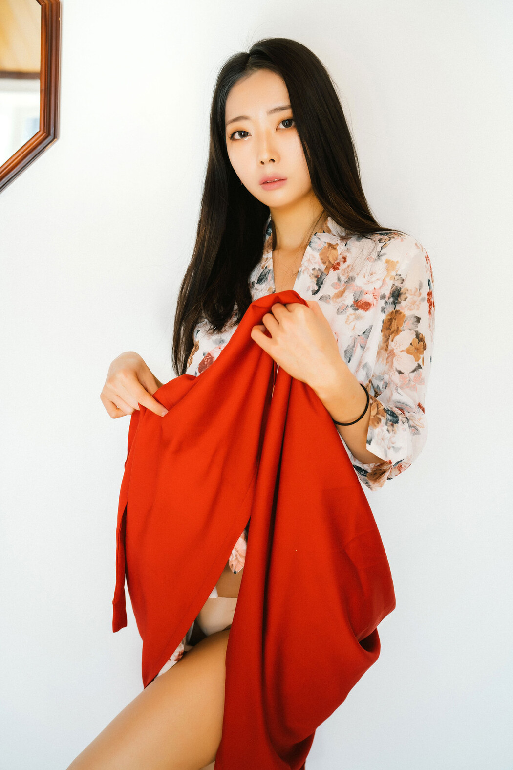 Mona 모나, [Moon Night Snap] Happy New Year Set.01