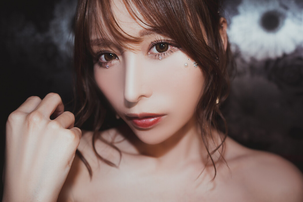 Mayuki Ito 伊藤舞雪, 写真集 ＃LadyMary Set.02