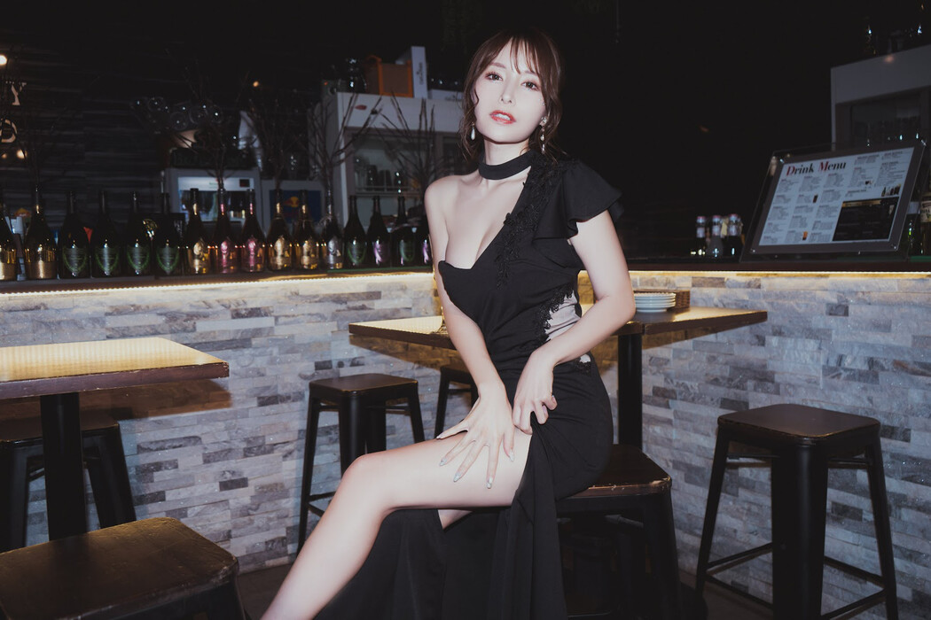 Mayuki Ito 伊藤舞雪, 写真集 ＃LadyMary Set.02