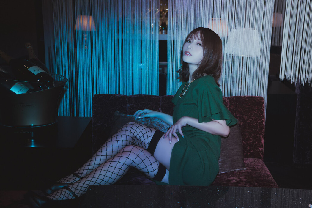 Mayuki Ito 伊藤舞雪, 写真集 ＃LadyMary Set.03