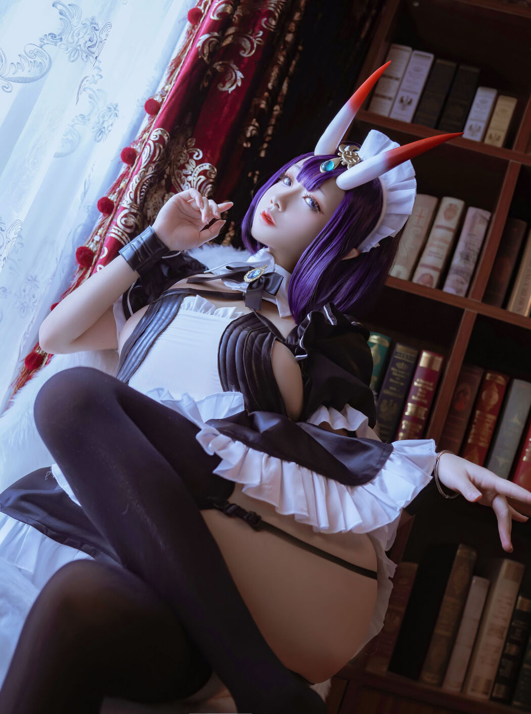 Coser Hinai, The Maid of Wine Swallow