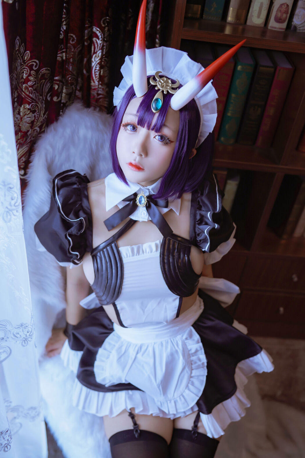 Coser Hinai, The Maid of Wine Swallow