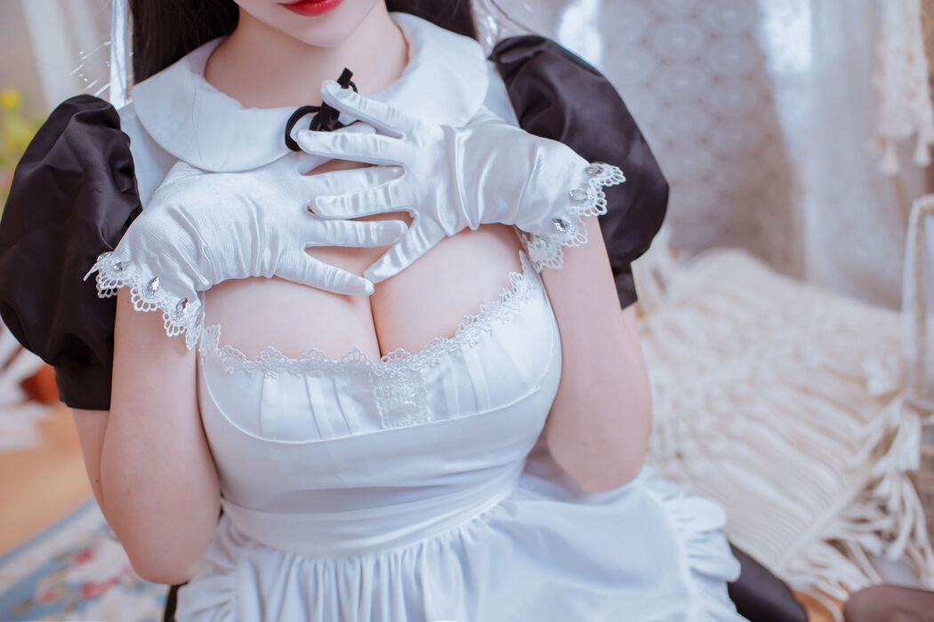 [Cosplay Photo] Popular Coser Nizo Nisa - The Blue Atago Maid of the Dog's Family Cover Photo
