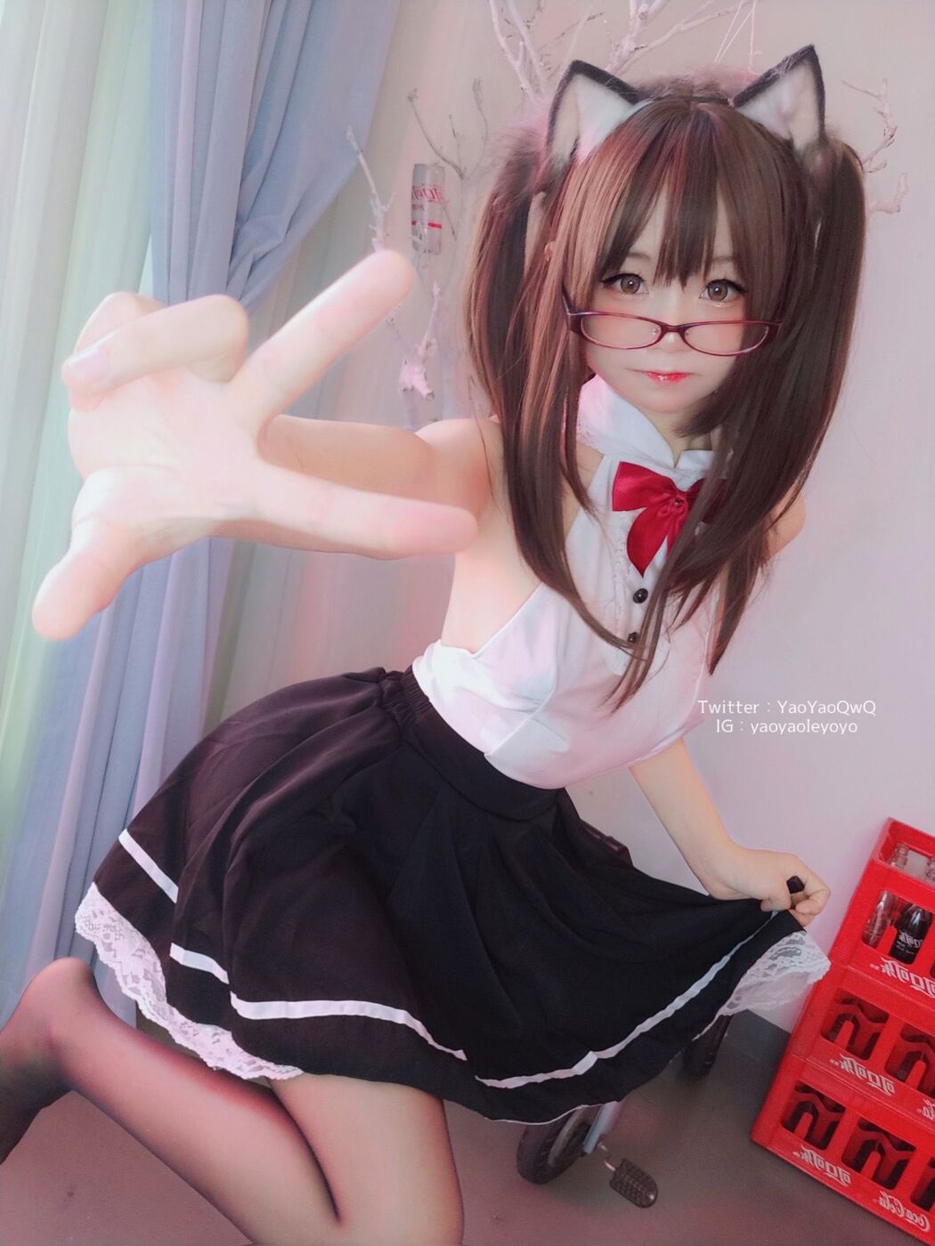 [Net Red COS] Cute Girl Coser Shakes Music Yoyo-Black Tights