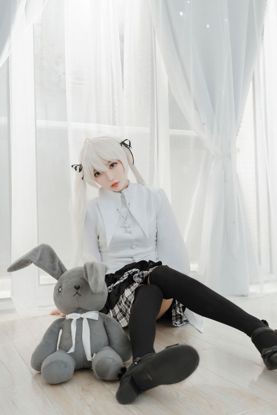 Coser Bai Yizi leader "Gothic" Cover Photo
