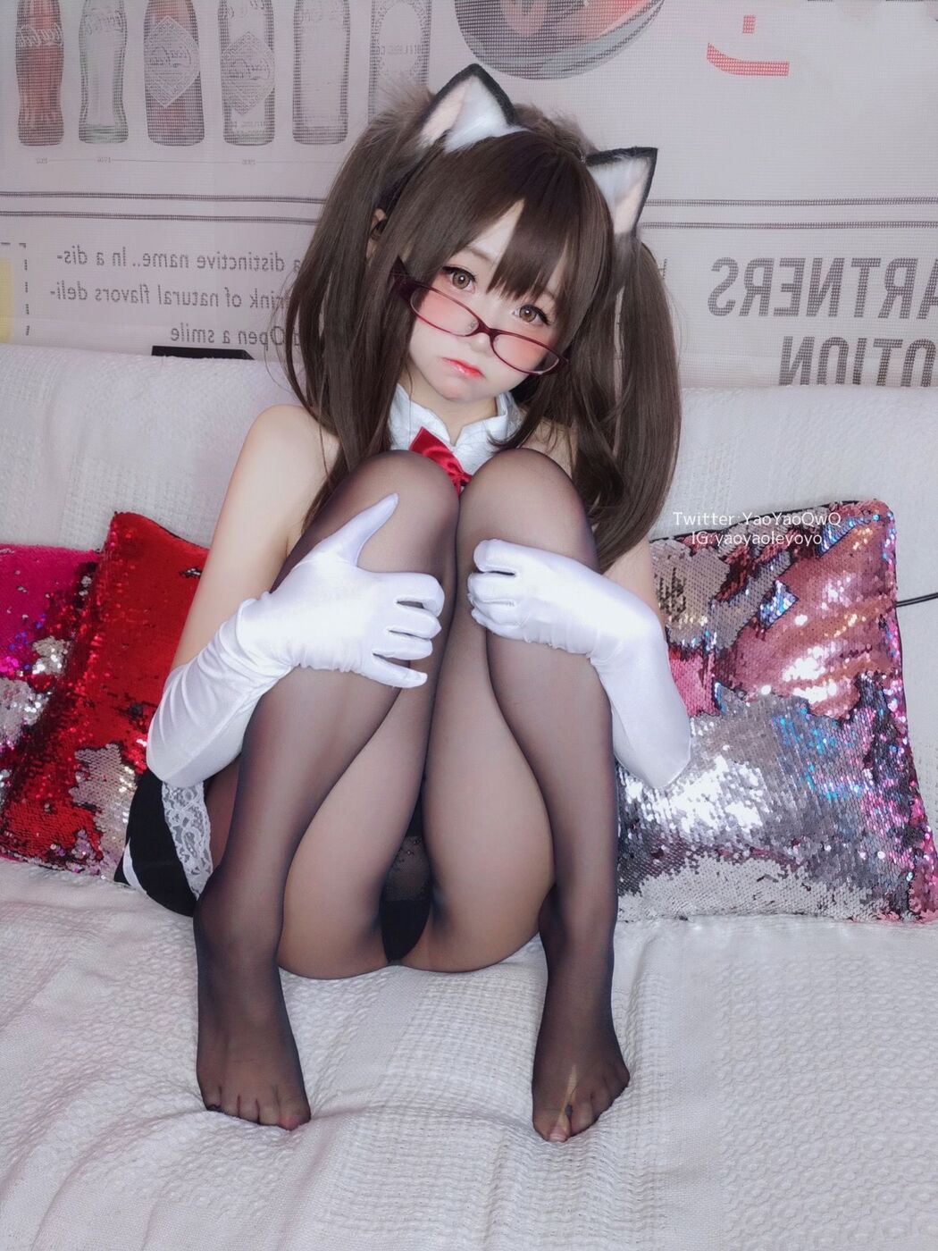 [Net Red COS] Cute Girl Coser Shakes Music Yoyo-Black Tights