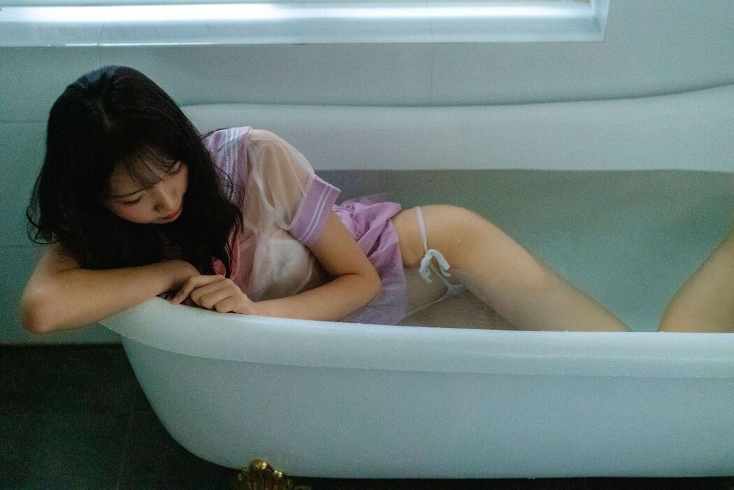 [网红Coser] Watermelon "Private Bathtub"