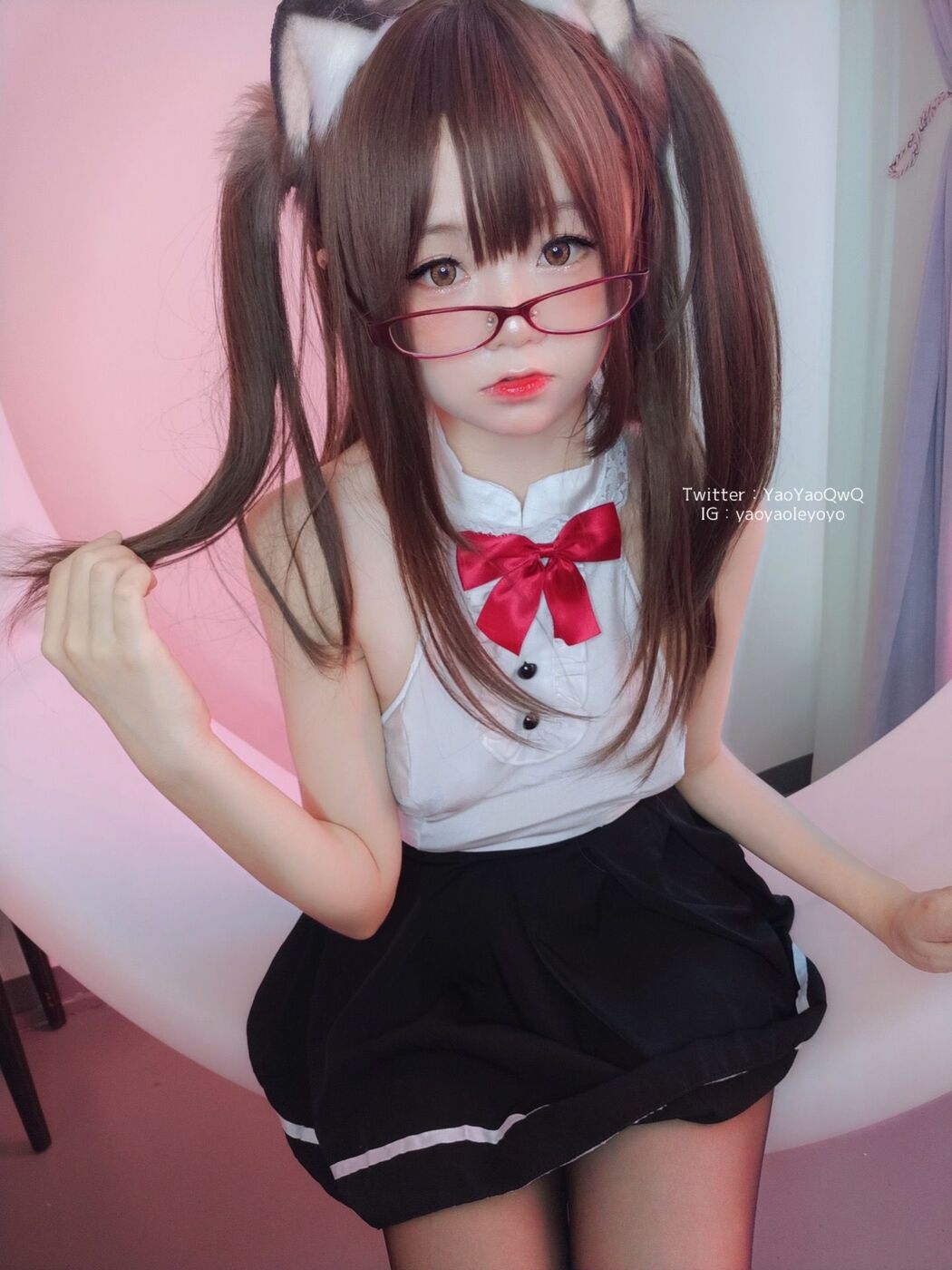 [Net Red COS] Cute Girl Coser Shakes Music Yoyo-Black Tights