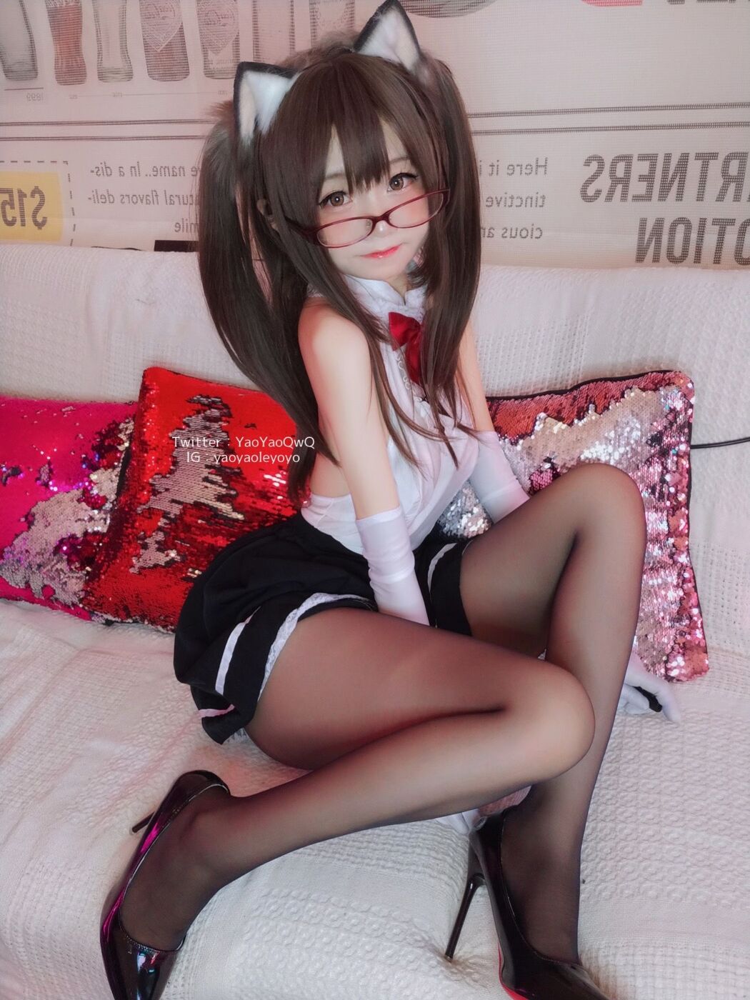 [Net Red COS] Cute Girl Coser Shakes Music Yoyo-Black Tights