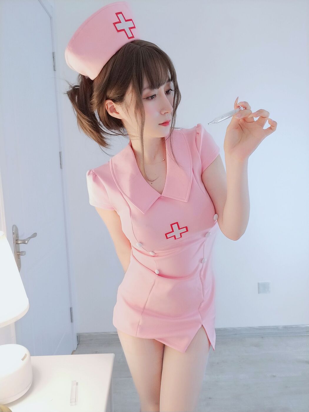 [Net Red COS] Miss Coser Baiyin - Private Nurse at Night