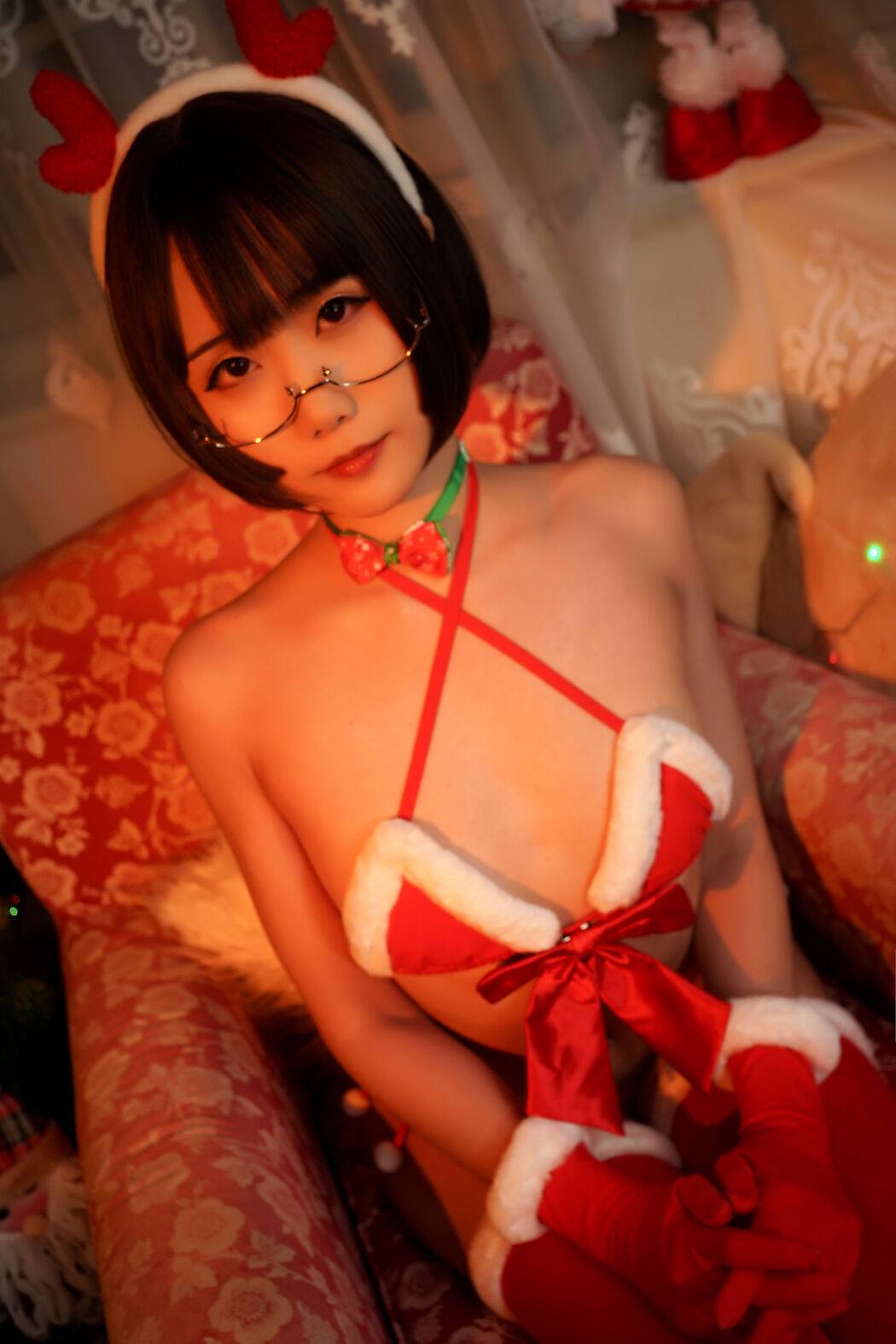 Net Red Coser Xiao Meiyan "Christmas Snowy Night Hymn"