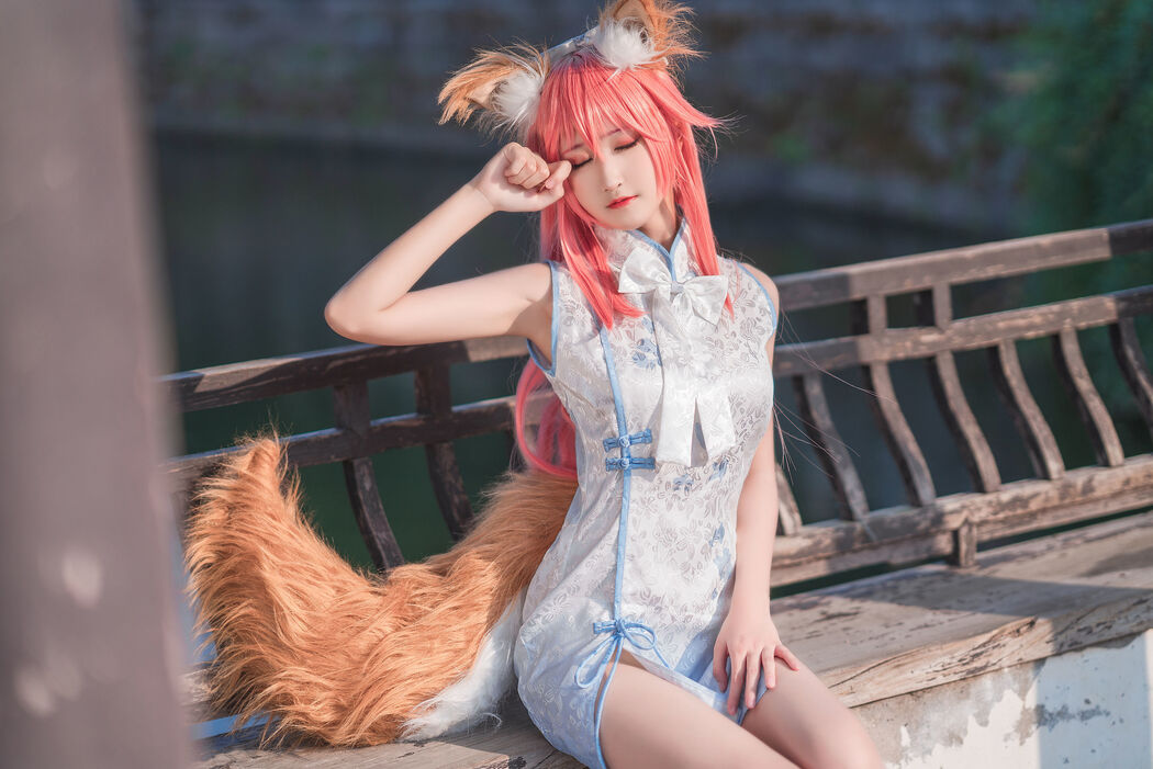 Weibo Coser Three Degrees_69 "Qipao Yuzao Front"