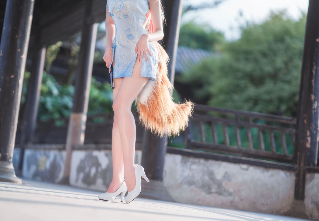 Weibo Coser Three Degrees_69 "Qipao Yuzao Front"