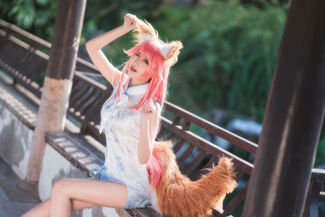 Weibo Coser Three Degrees_69 "Qipao Yuzao Front"