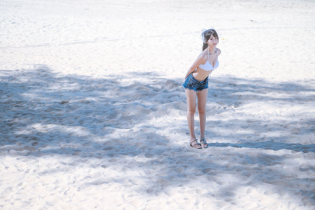 [COS Welfare] Super Popular Coser Eel Fei'er - Seaside