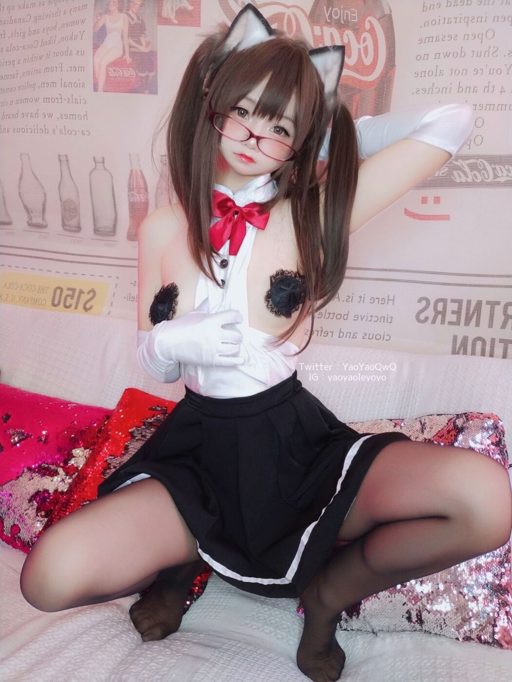 [Net Red COS] Cute Girl Coser Shakes Music Yoyo-Black Tights