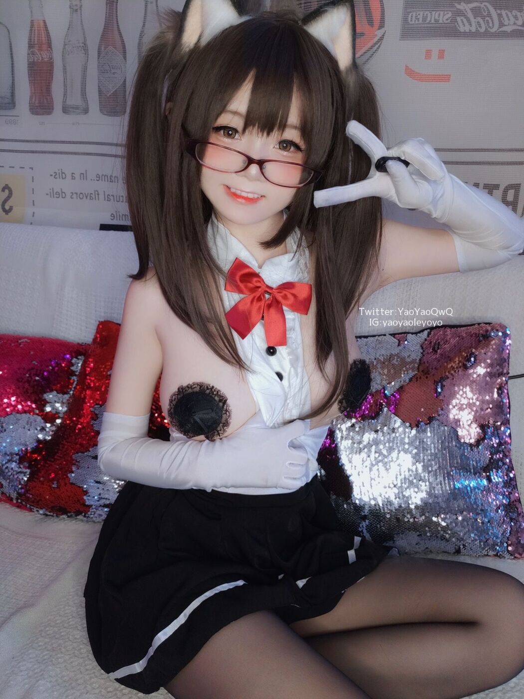 [Net Red COS] Cute Girl Coser Shakes Music Yoyo-Black Tights